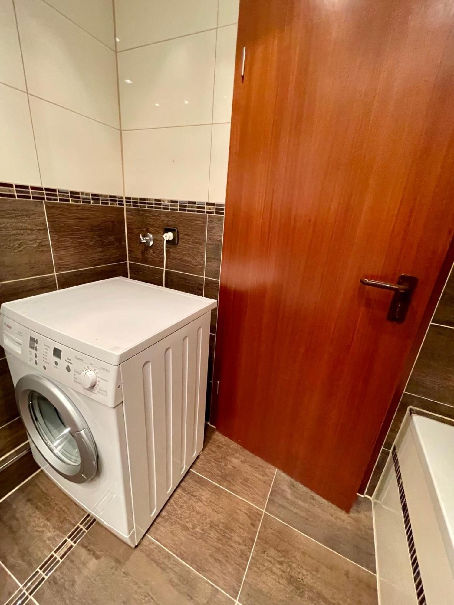Wunderschoenes 2 Zimmer Apartment Zentrum Goldstadt بفورتسهايم المظهر الخارجي الصورة