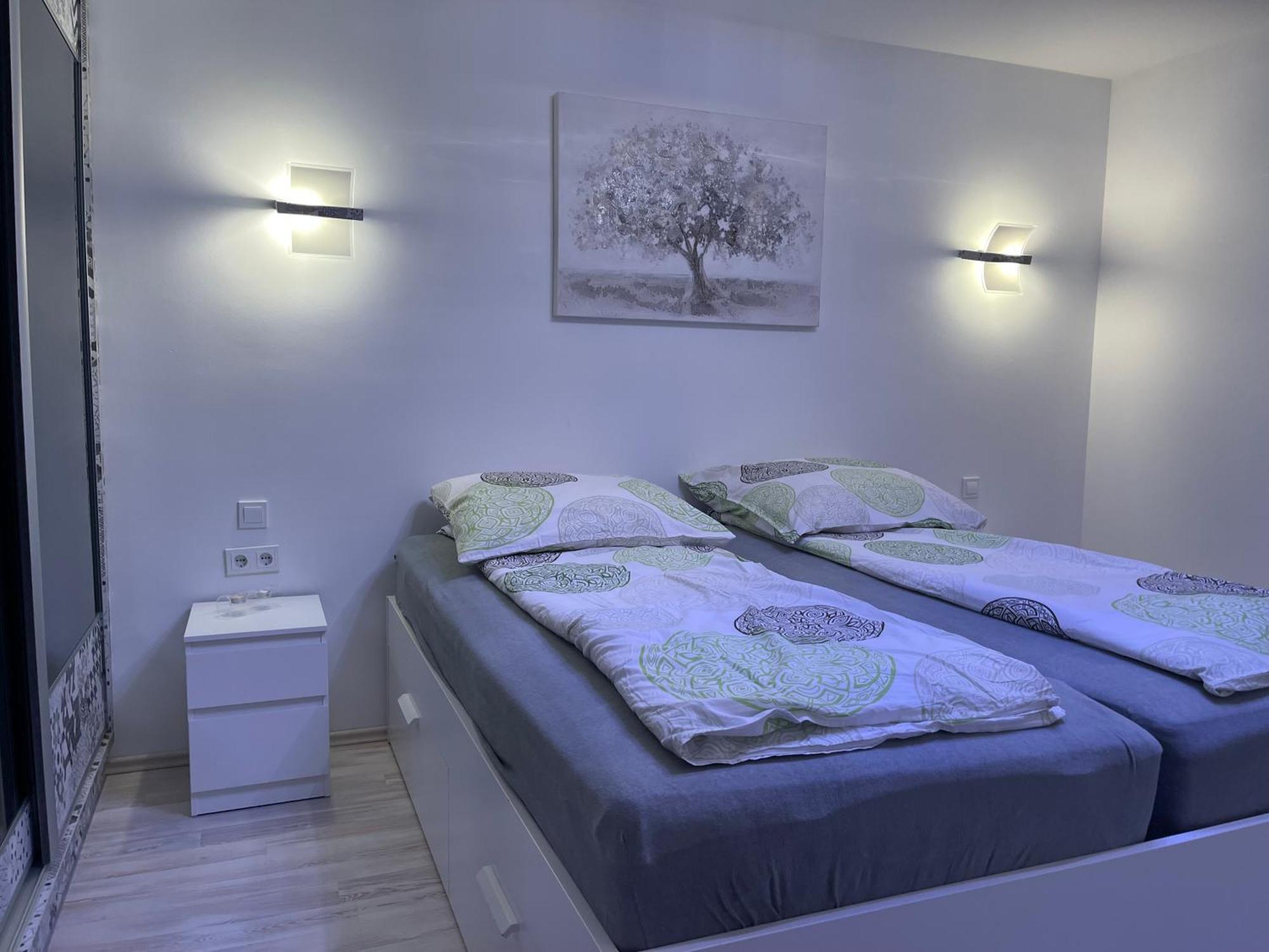 Wunderschoenes 2 Zimmer Apartment Zentrum Goldstadt بفورتسهايم المظهر الخارجي الصورة
